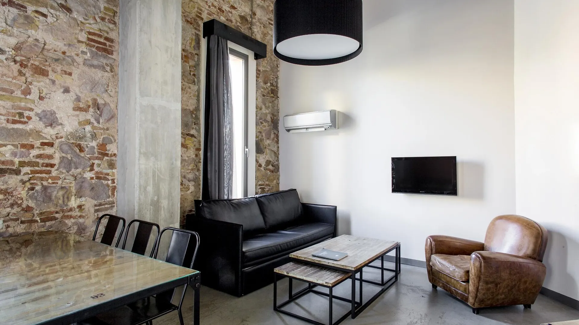Barcelona Apartment Republica