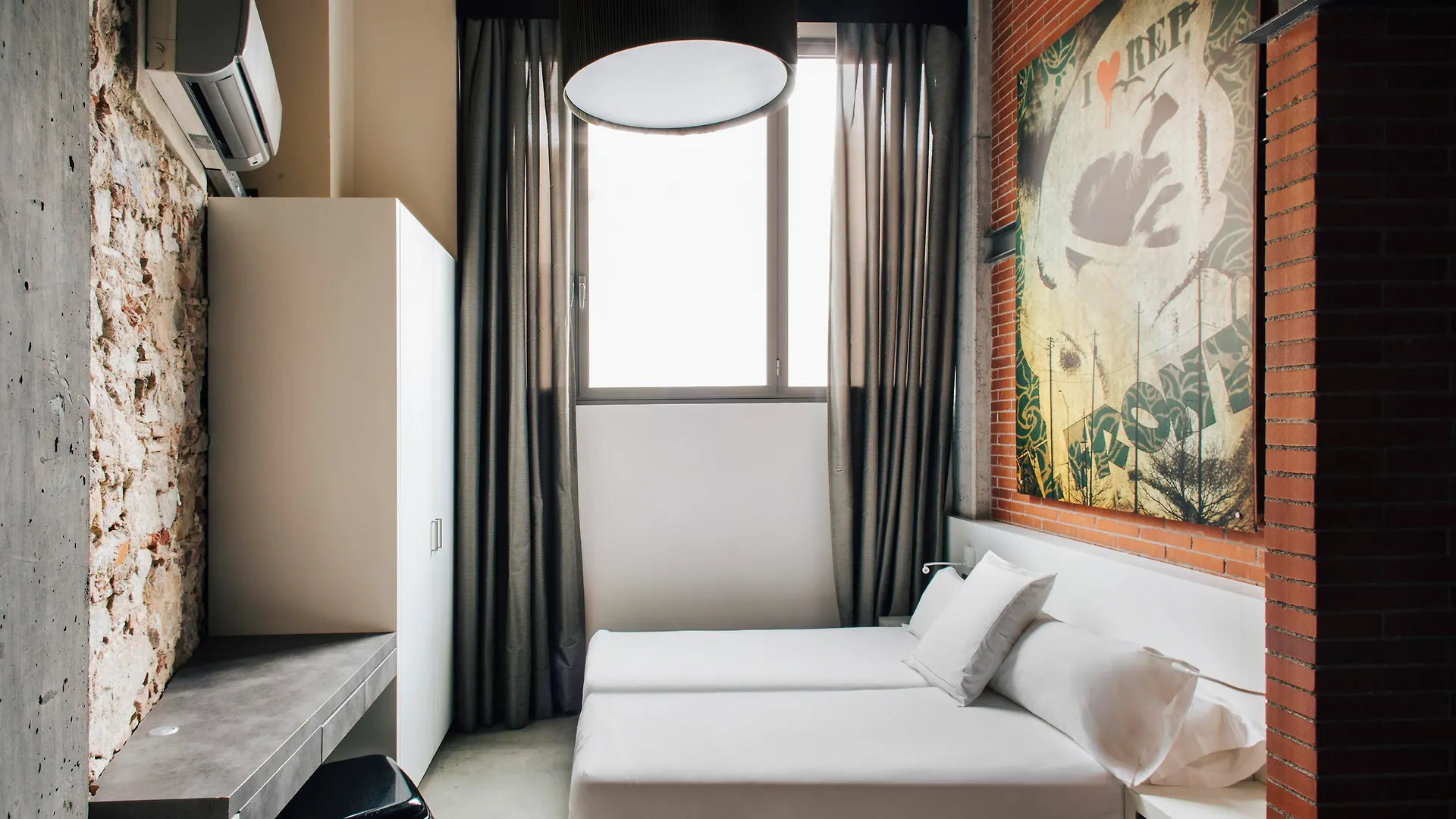Barcelona Apartment Republica