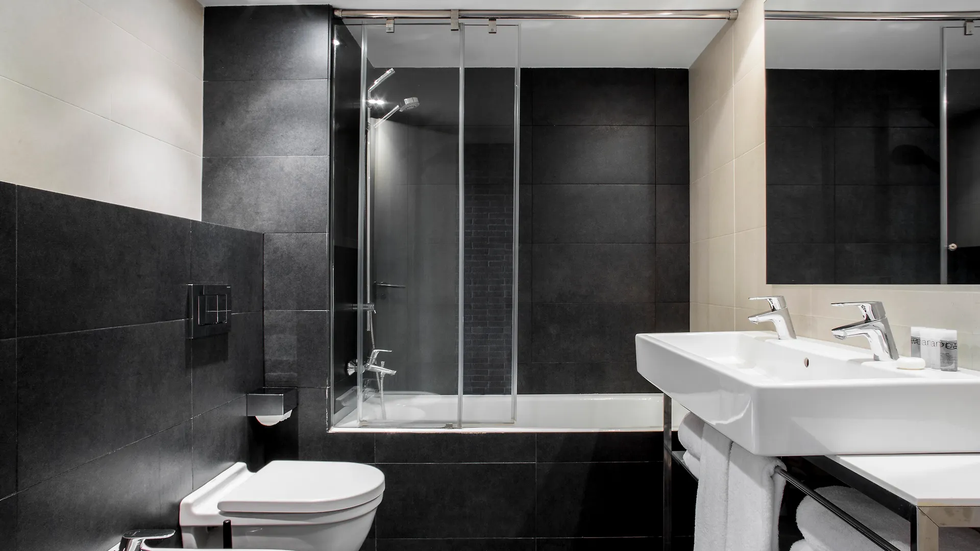 Barcelona Apartment Republica